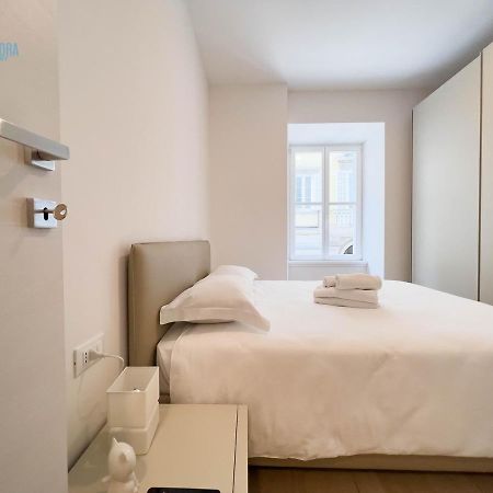 Cavana 2 Tirabora Short Rent Triest Zewnętrze zdjęcie