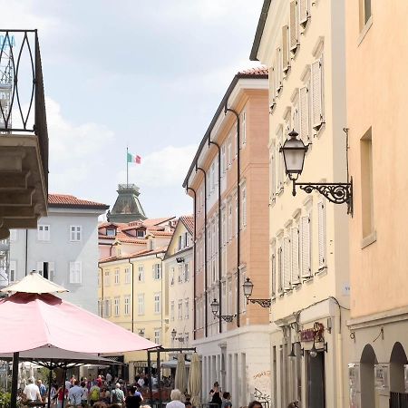 Cavana 2 Tirabora Short Rent Triest Zewnętrze zdjęcie